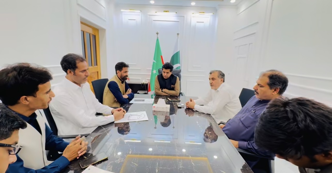 KP Information Minister Shafi Jan Meets Delegation of Pashtun Journalists Association